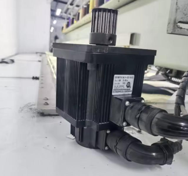 Dahao SERVOMOTOR SH130-4025-D00(D) for China embroidery machine parts,Dahao parts